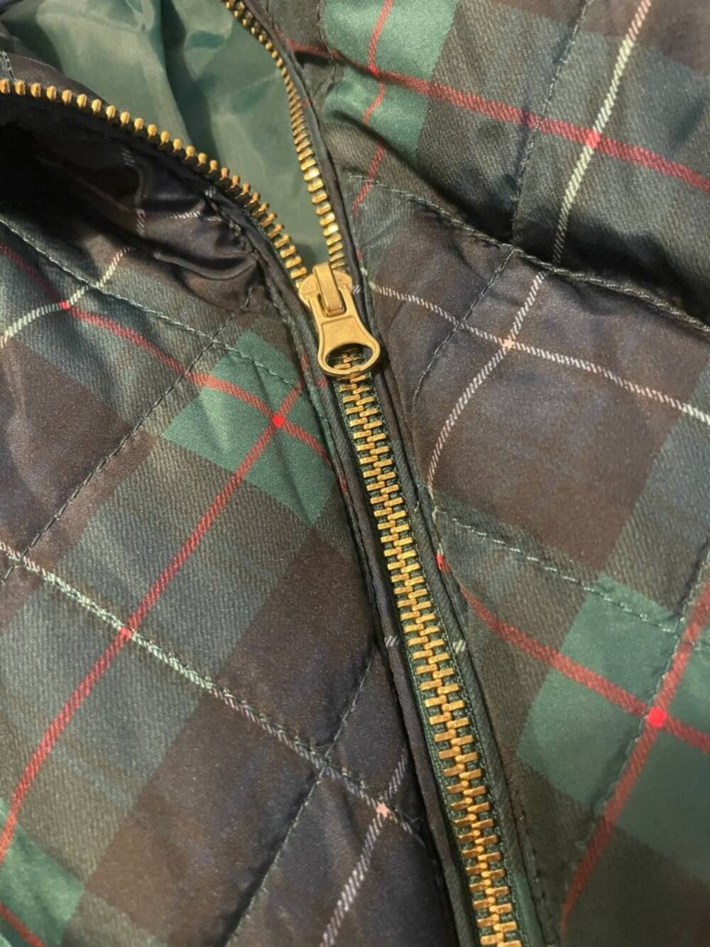 Crown & Ivy 2X Quilted Plaid Vest | Classic Preppy Old Money Style - Picture 5 of 7
